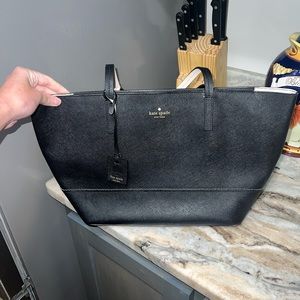 Kate Spade Scotts Place Lida tote in black